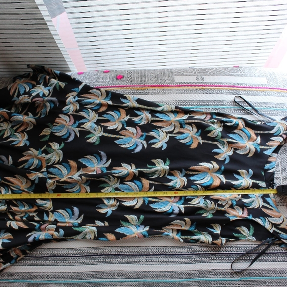 Authentic Hawaiian Dress, NWOT - Picture 8 of 11